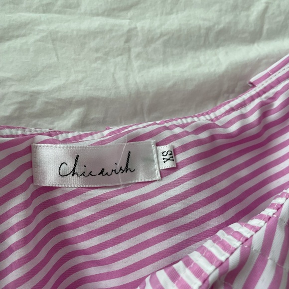 Pink and white Chicwish blouse - Picture 4 of 5